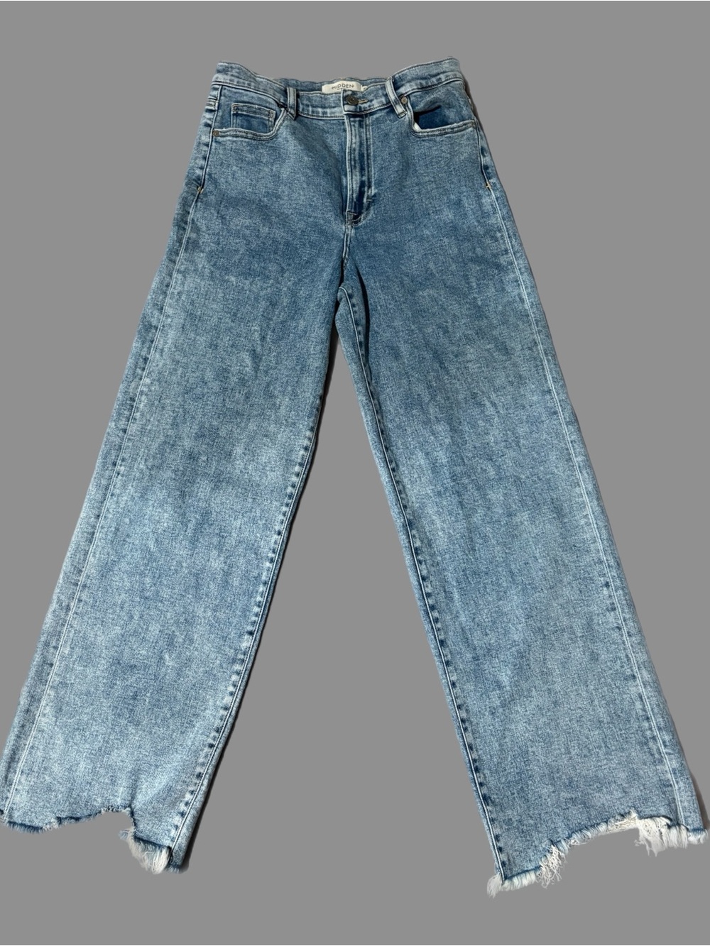 Hidden Jeans - High-Rise Light Wash Wide-Leg Jeans with Frayed Hem